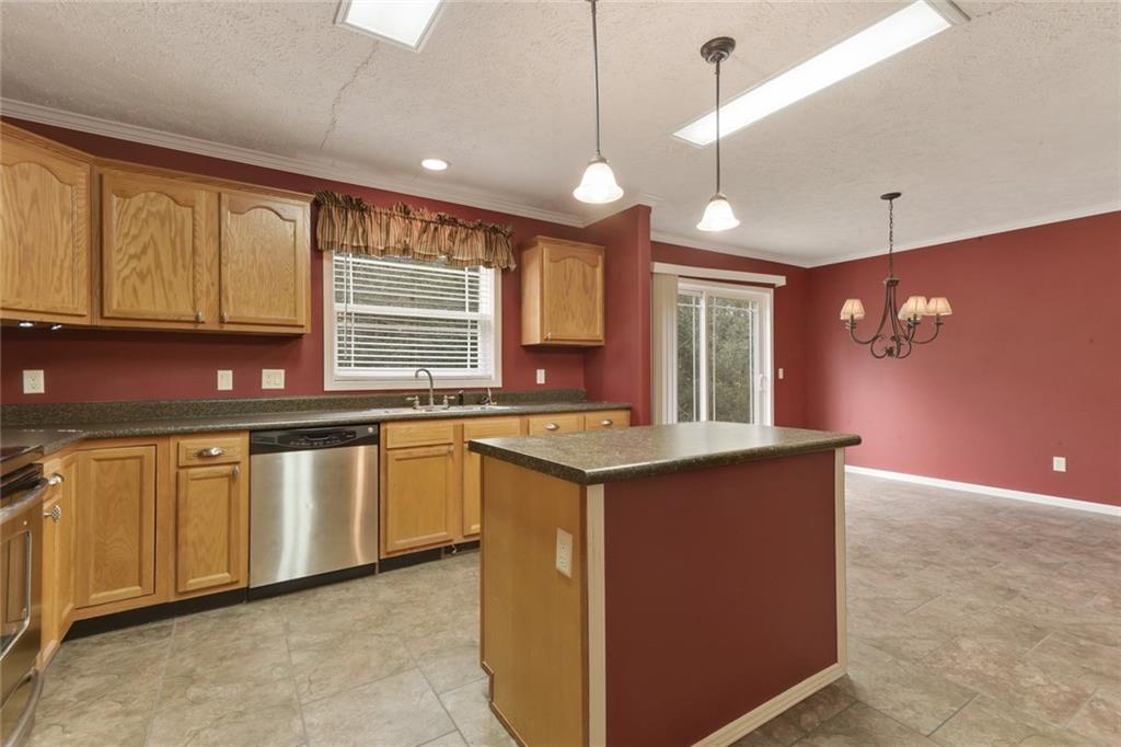 858 Pine Grove Road Picayune, MS 39466 - Photo 9 of 24 Gallery Image 9