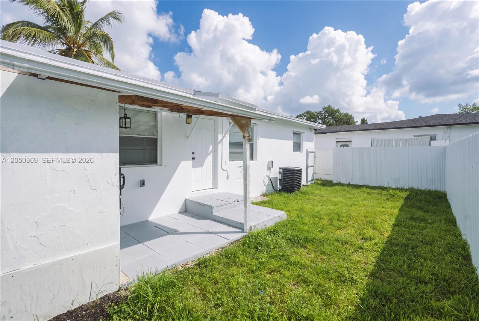641 Southwest 6th Street Hallandale Beach, FL 33009 - Photo 9 of 9