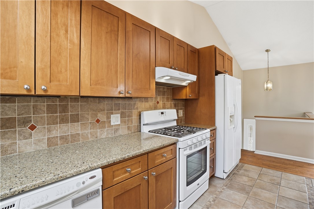 77 Valley View Drive Cranston, RI 02921 - Photo 11 of 49