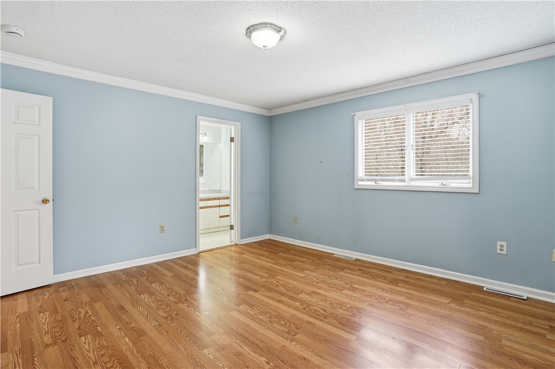77 Valley View Drive Cranston, RI 02921 - Photo 21 of 49