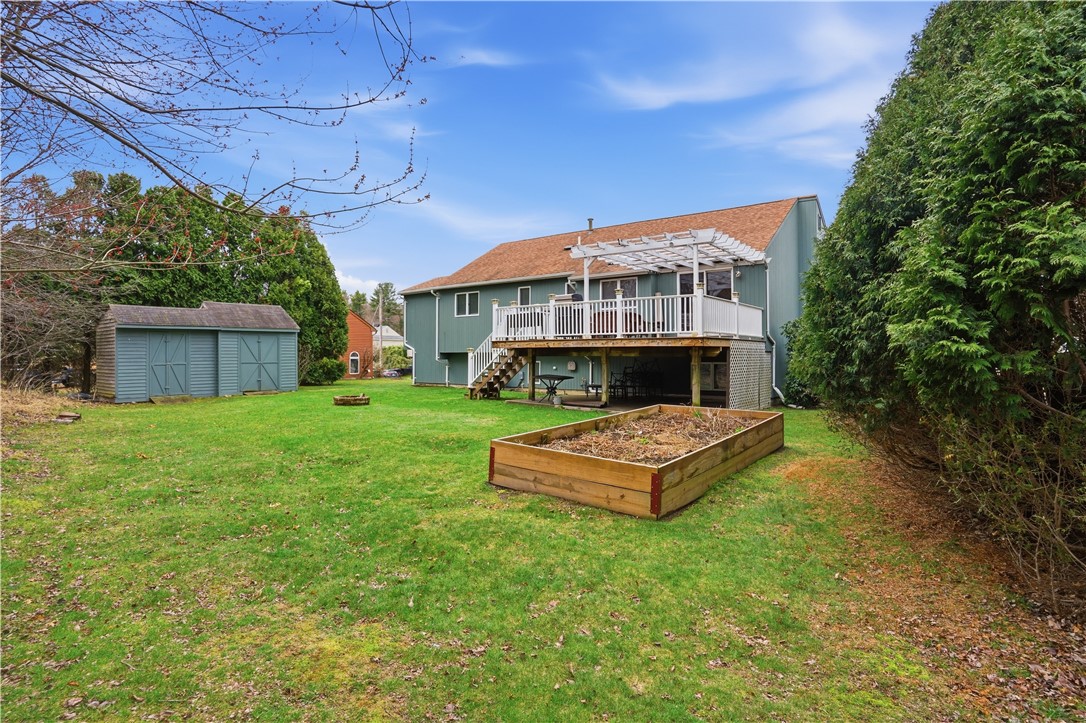 77 Valley View Drive Cranston, RI 02921 - Photo 4 of 49