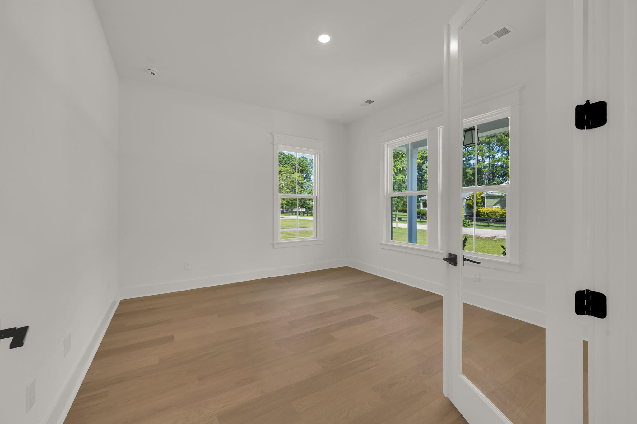 2041 Briar Bend Road Ridgeville, SC 29472 - Photo 4 of 20 Office/Flex Room