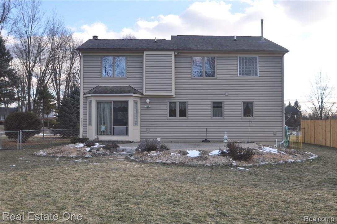 1198 Grace Avenue Rochester, MI 48309 - Photo 28 of 36 28.JPG