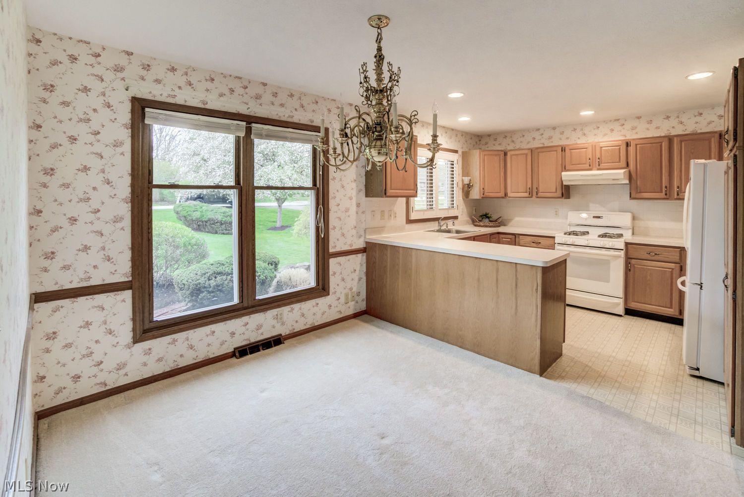 109 Mapleridge Road Chagrin Falls, OH 44022 - Photo 10 of 28 Gallery Image 10