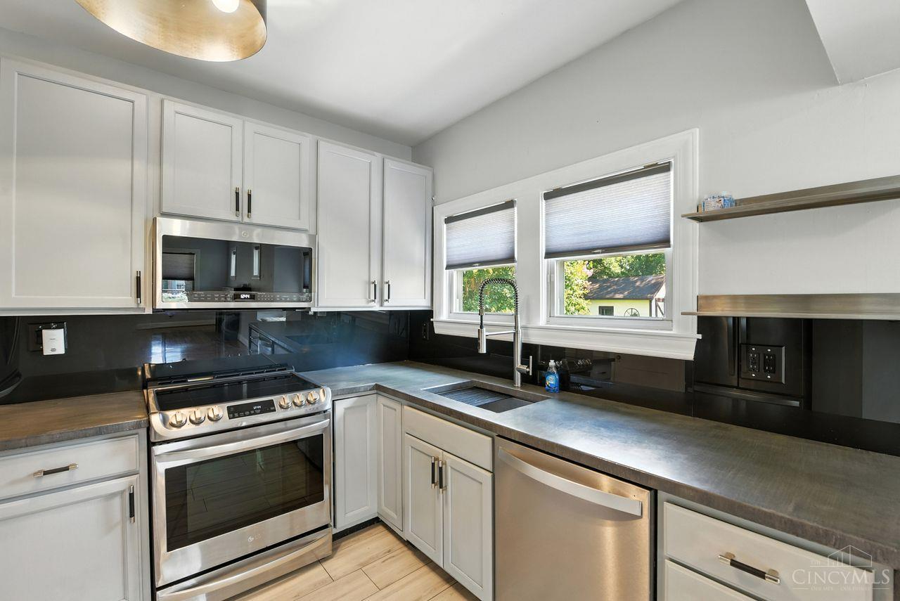 6744 Murray Road Cincinnati, OH 45227 - Photo 13 of 38 Gallery Image 13