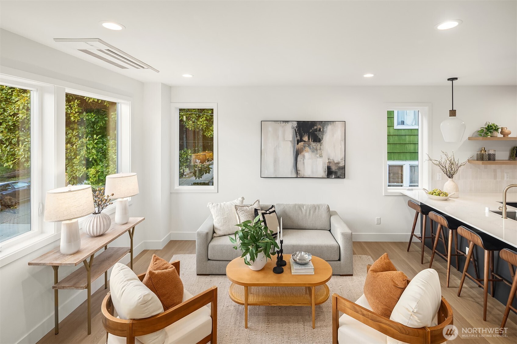 4010 Midvale Avenue North Seattle, WA 98103 - Photo 14 of 36 Gallery Image 14