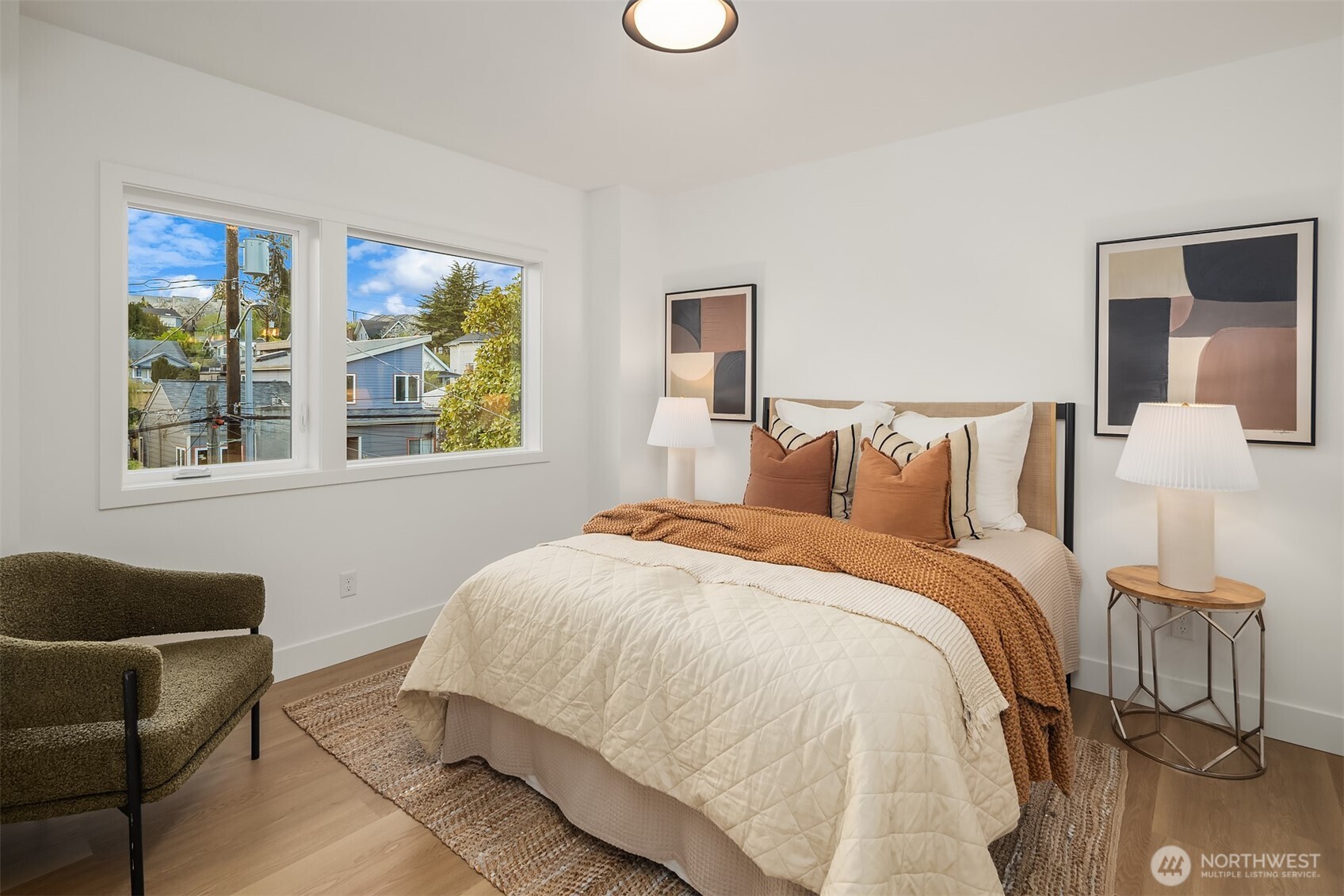 4010 Midvale Avenue North Seattle, WA 98103 - Photo 17 of 36 Gallery Image 17