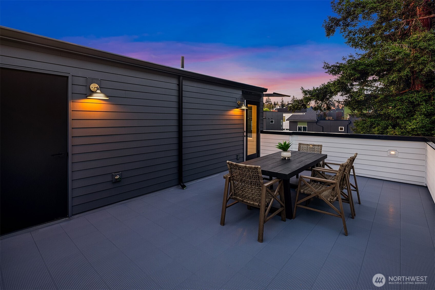 4010 Midvale Avenue North Seattle, WA 98103 - Photo 22 of 36 Gallery Image 22