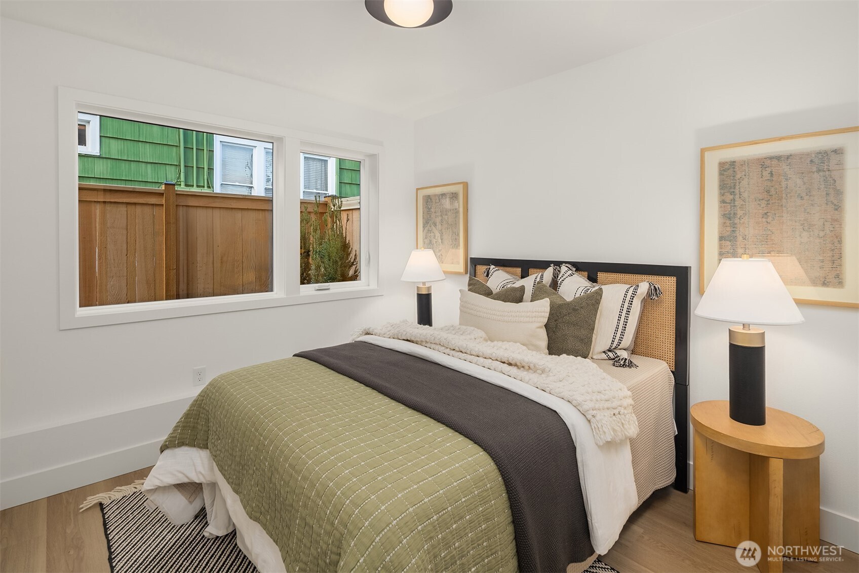 4010 Midvale Avenue North Seattle, WA 98103 - Photo 6 of 36 Gallery Image 6