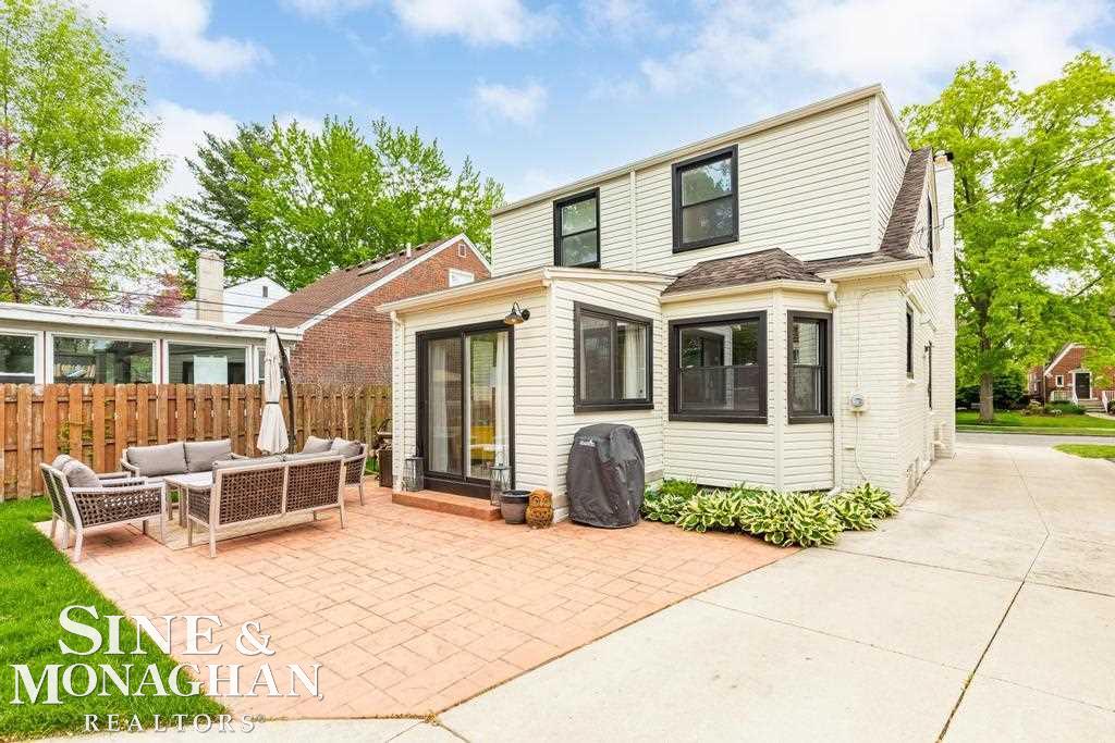 1458 Hampton Road Grosse Pointe, MI 48236 - Photo 26 of 28