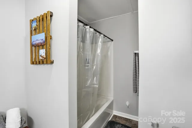 $185,000 | 910 Roosevelt Street, Badin, NC 28001