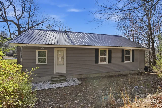 $185,000 | 910 Roosevelt Street, Badin, NC 28001