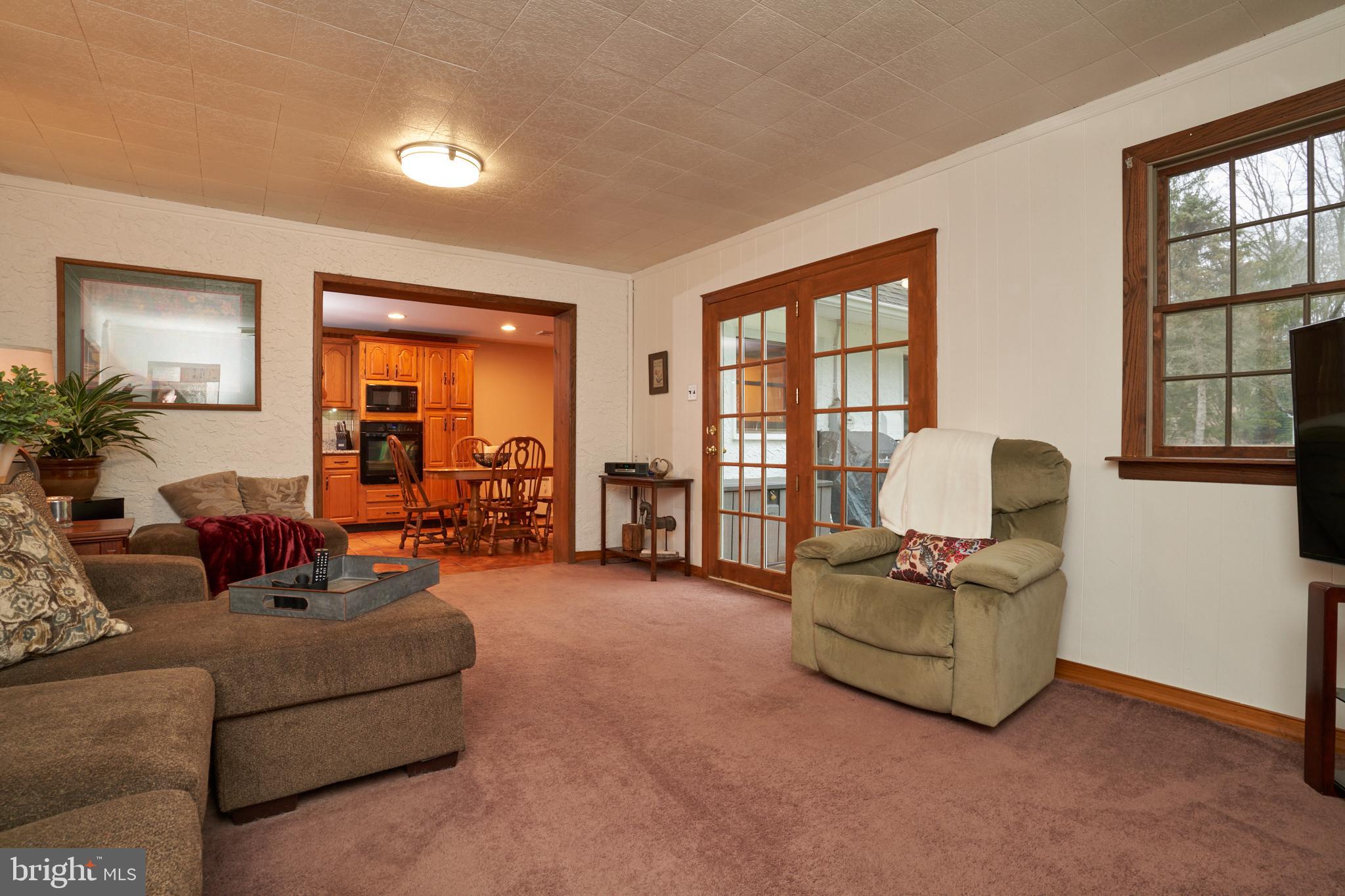 270 Street Road West Chester, PA 19382 - Photo 11 of 25 Family Room