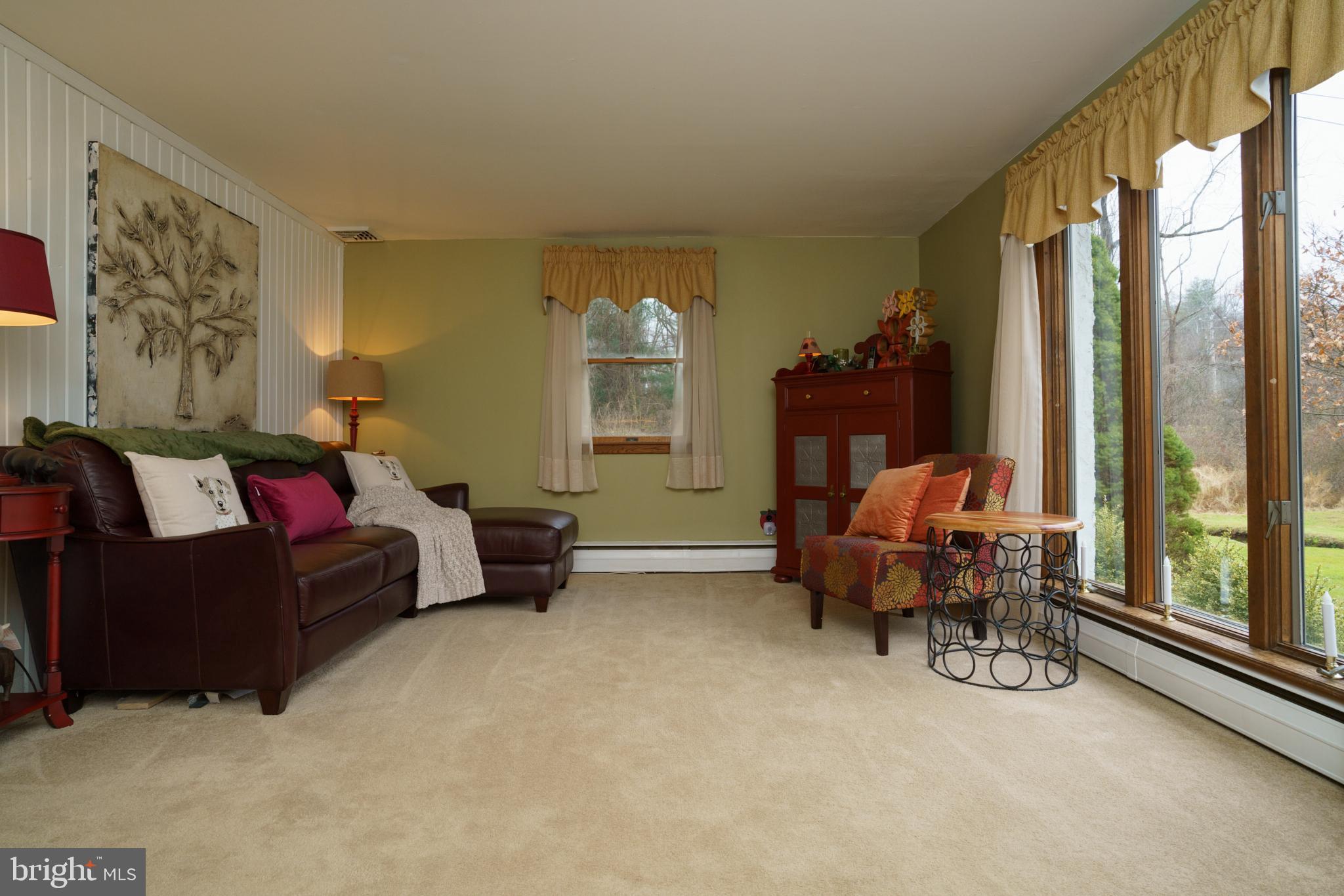270 Street Road West Chester, PA 19382 - Photo 3 of 25 Living Room