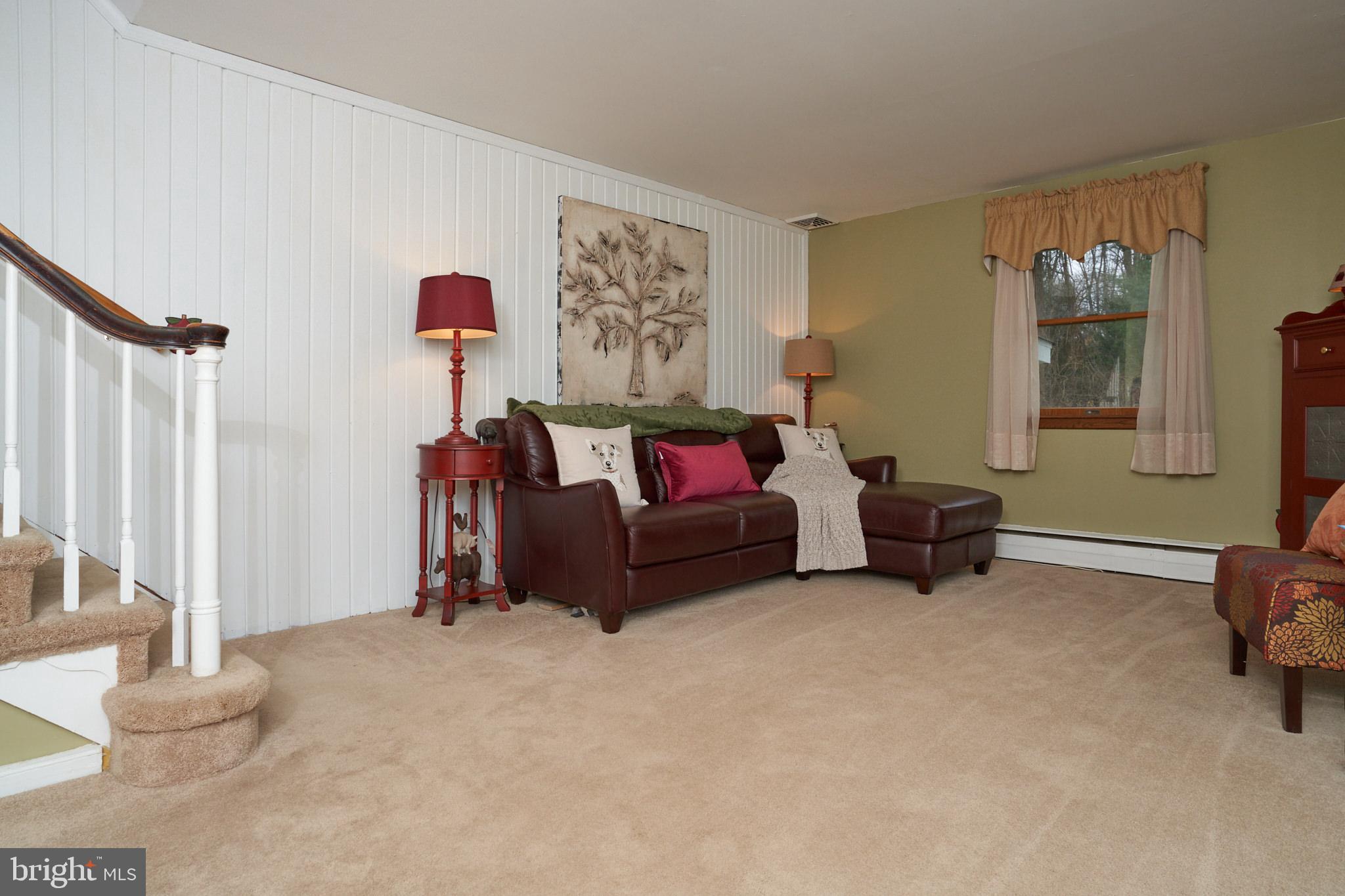 270 Street Road West Chester, PA 19382 - Photo 4 of 25 Living Room