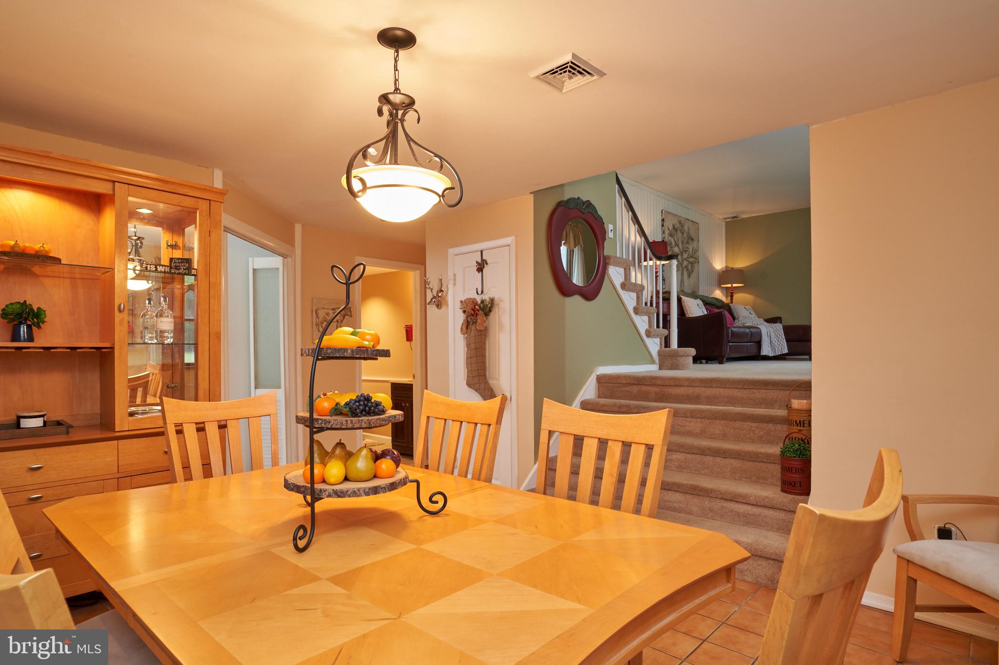 270 Street Road West Chester, PA 19382 - Photo 5 of 25 Dining Room