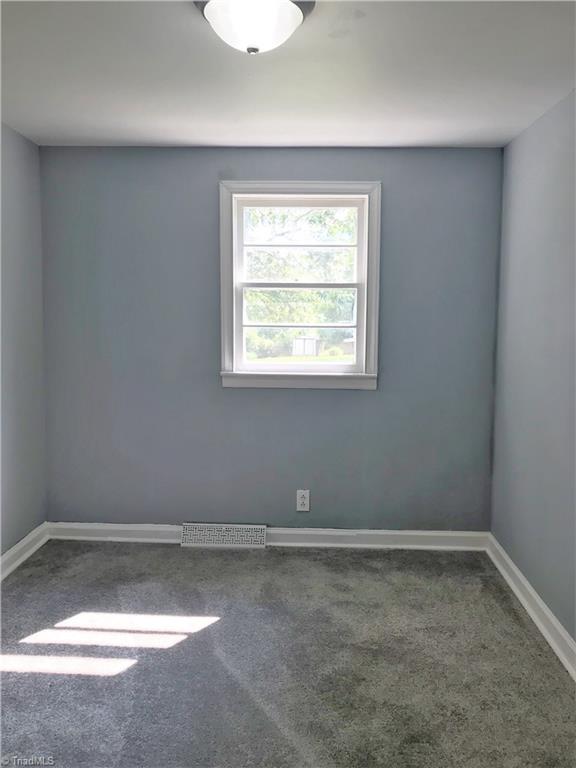 311 Brooks Road Reidsville, NC 27320 - Photo 8 of 25 Gallery Image 8