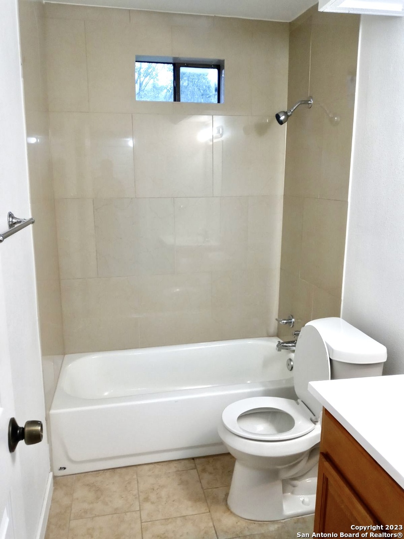 755 Country Club Drive, Unit 4 Seguin, TX 78155 - Photo 14 of 21