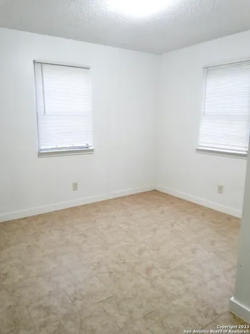 $1,150 | 755 Country Club Drive, Unit 4, Seguin, TX 78155