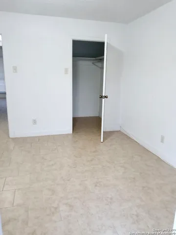 $1,150 | 755 Country Club Drive, Unit 4, Seguin, TX 78155