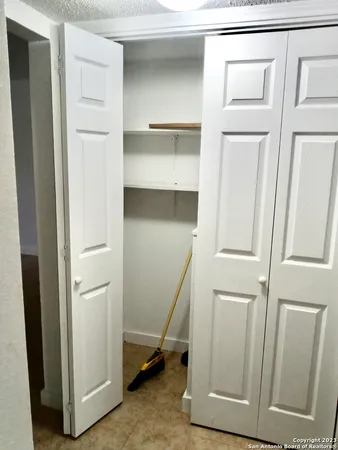 $1,150 | 755 Country Club Drive, Unit 4, Seguin, TX 78155