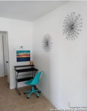 $1,150 | 755 Country Club Drive, Unit 4, Seguin, TX 78155