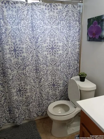 $1,150 | 755 Country Club Drive, Unit 4, Seguin, TX 78155