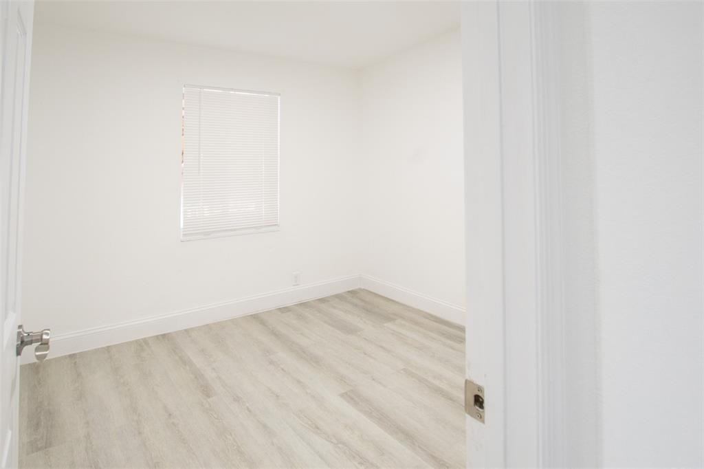 1108 West 30th Street Riviera Beach, FL 33404 - Photo 11 of 22 Photo 11