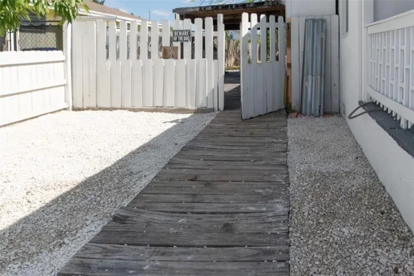 $2,800 | 1108 West 30th Street, Riviera Beach, FL 33404