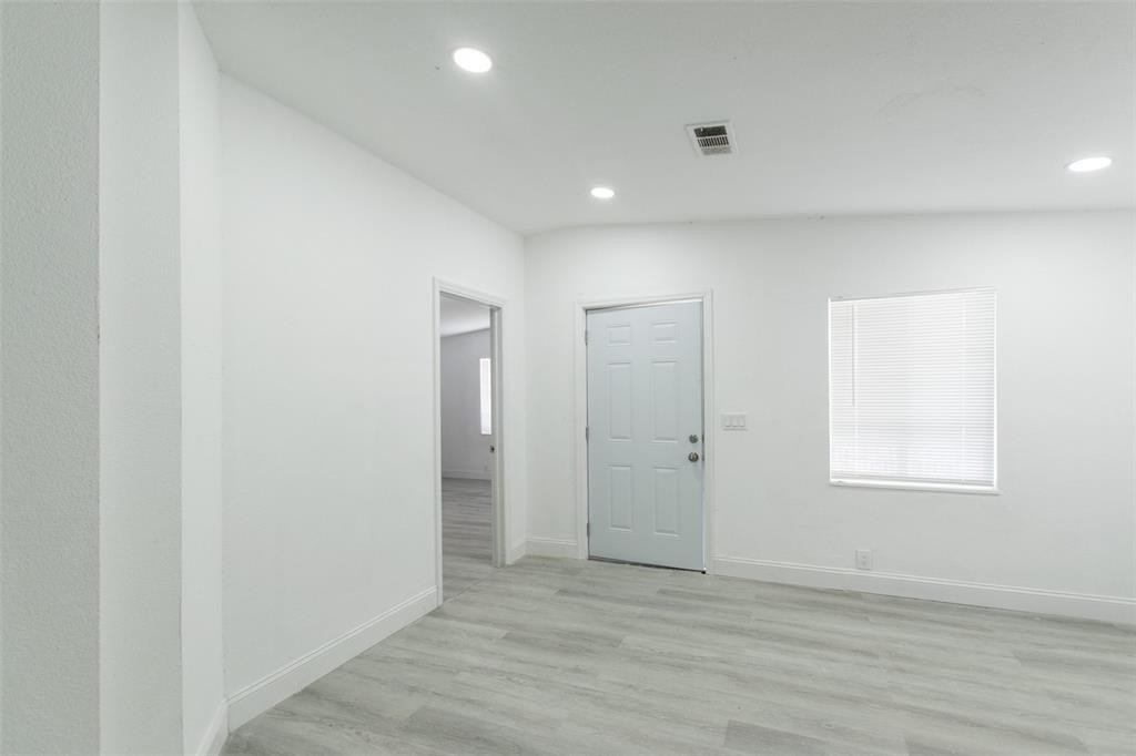 1108 West 30th Street Riviera Beach, FL 33404 - Photo 8 of 22 Photo 8