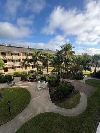 $1,995 | 147 Bluff View Drive, Unit 303, Belleair Bluffs, FL 33770