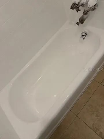 $1,000 | 13693 Orange Sunset Drive, Unit 102, Tampa, FL 33618