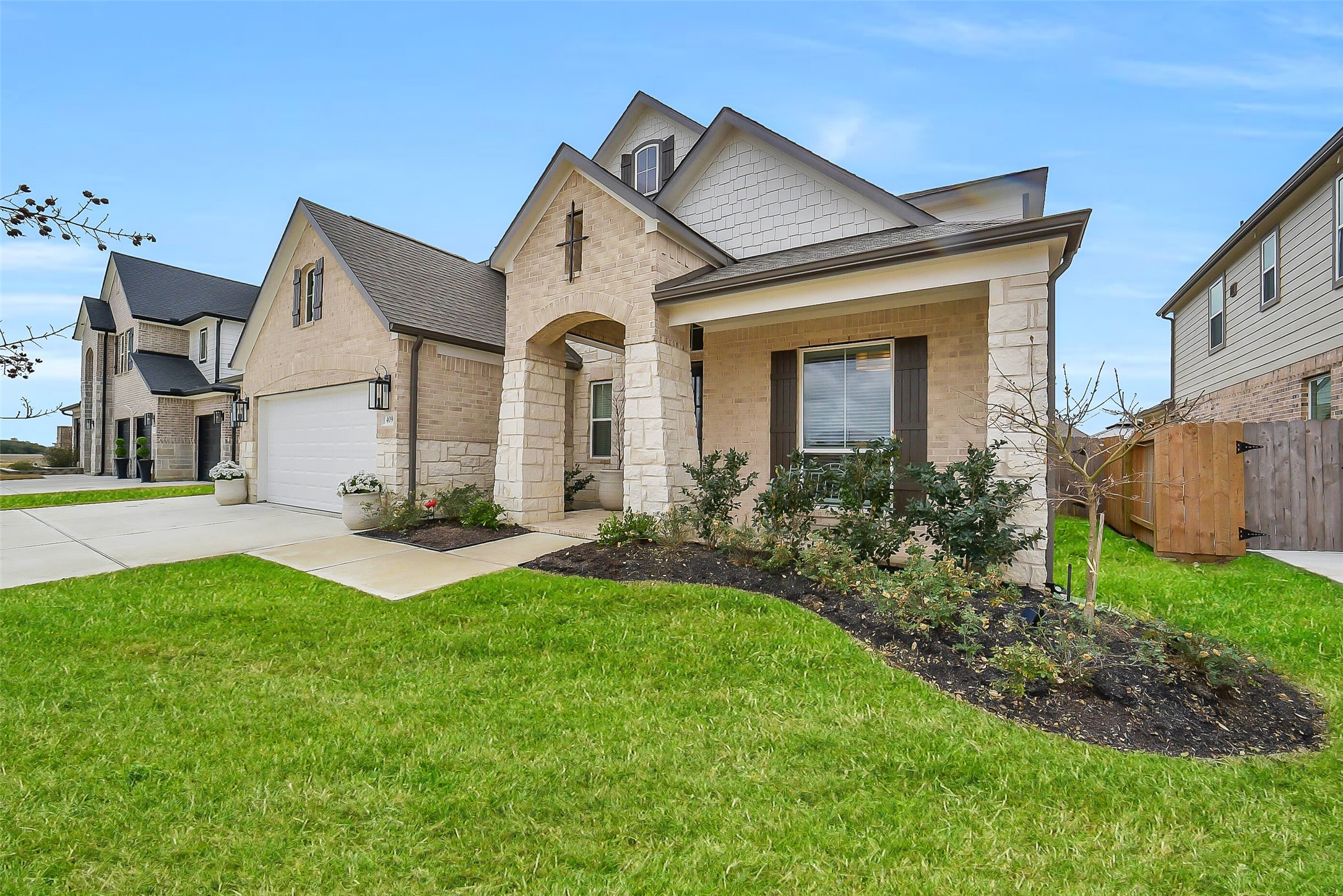 409 Piney Rocks Lane Waller, TX 77484 - Photo 3 of 50