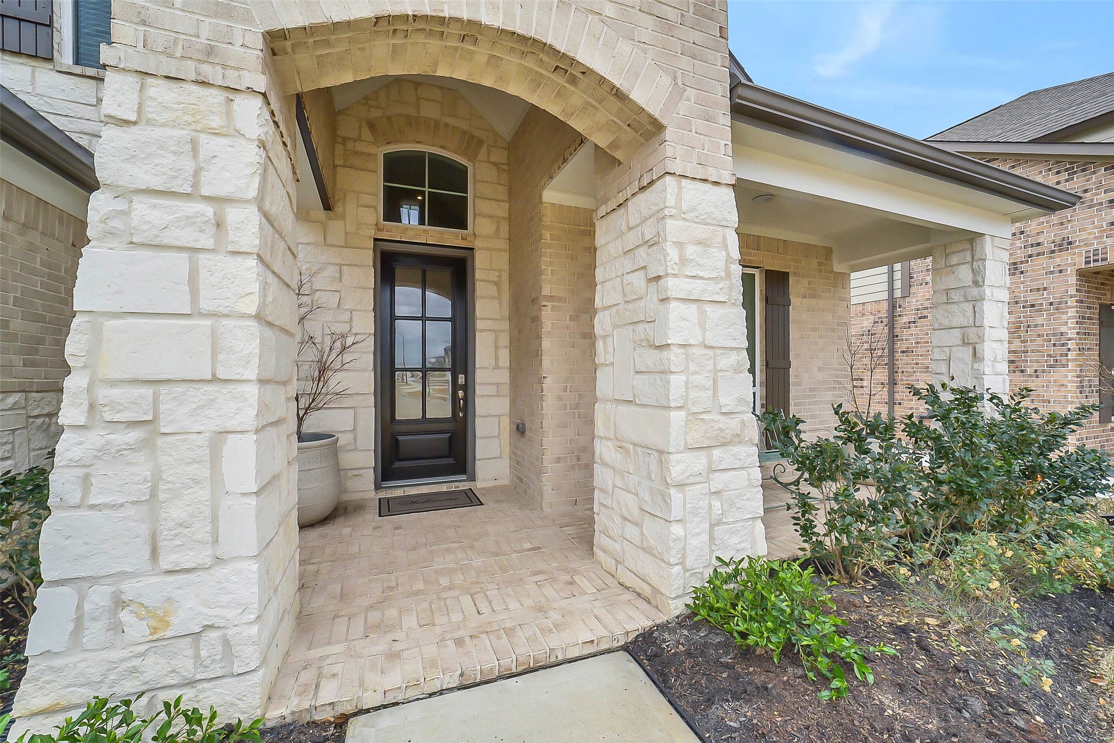 409 Piney Rocks Lane Waller, TX 77484 - Photo 4 of 50