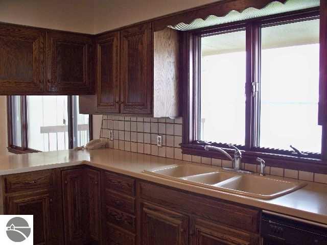 11160 Bluff Road Traverse City, MI 49686 - Photo 8 of 24 1732098-7.JPG