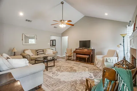 $279,000 | 605 Rhonda Street, Italy, TX 76651