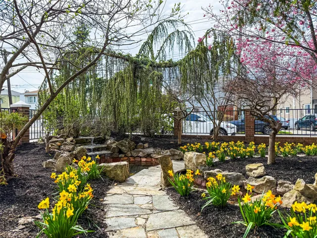 $1,999,000 | 63-39 136th Street | Queensboro Hill