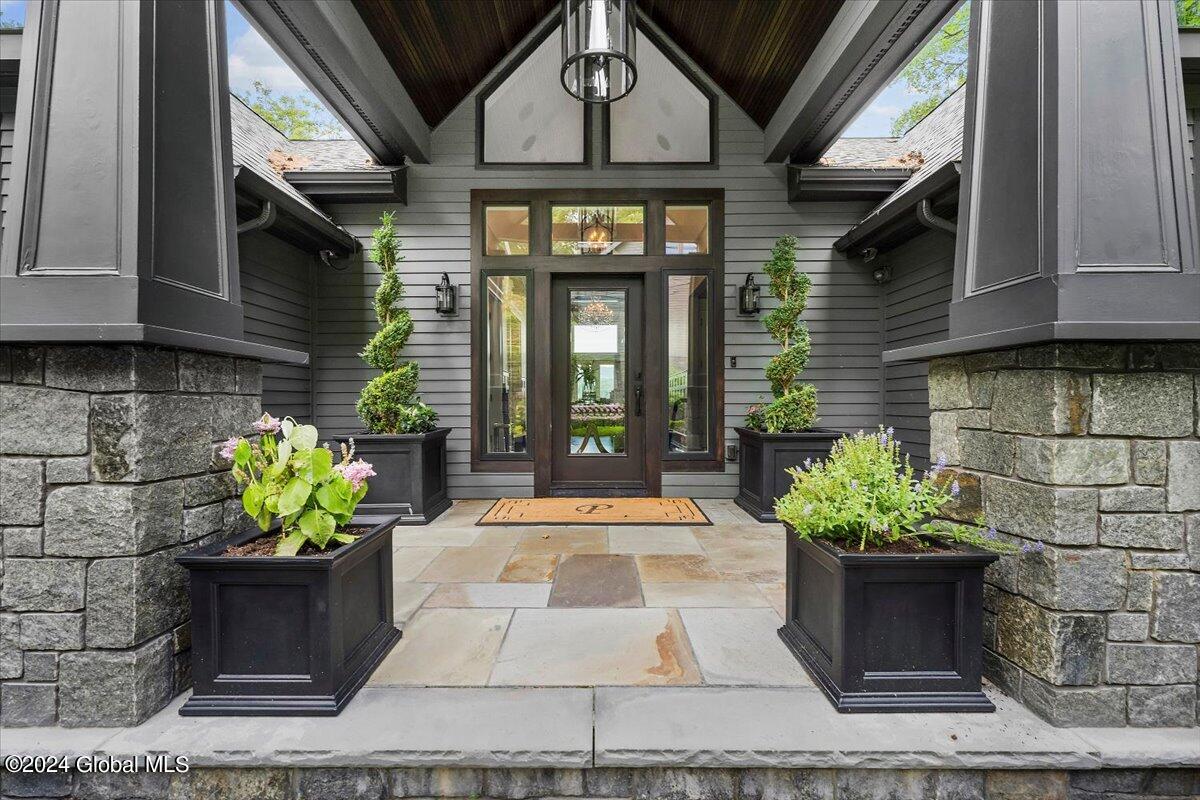 15 Antigua Road Lake George, NY 12845 - Photo 6 of 54 122-DOD08261