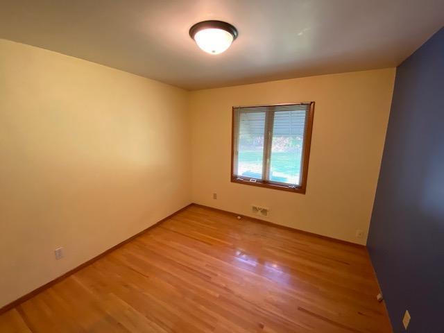 6328 Peacedale Avenue Edina, MN 55424 - Photo 12 of 34