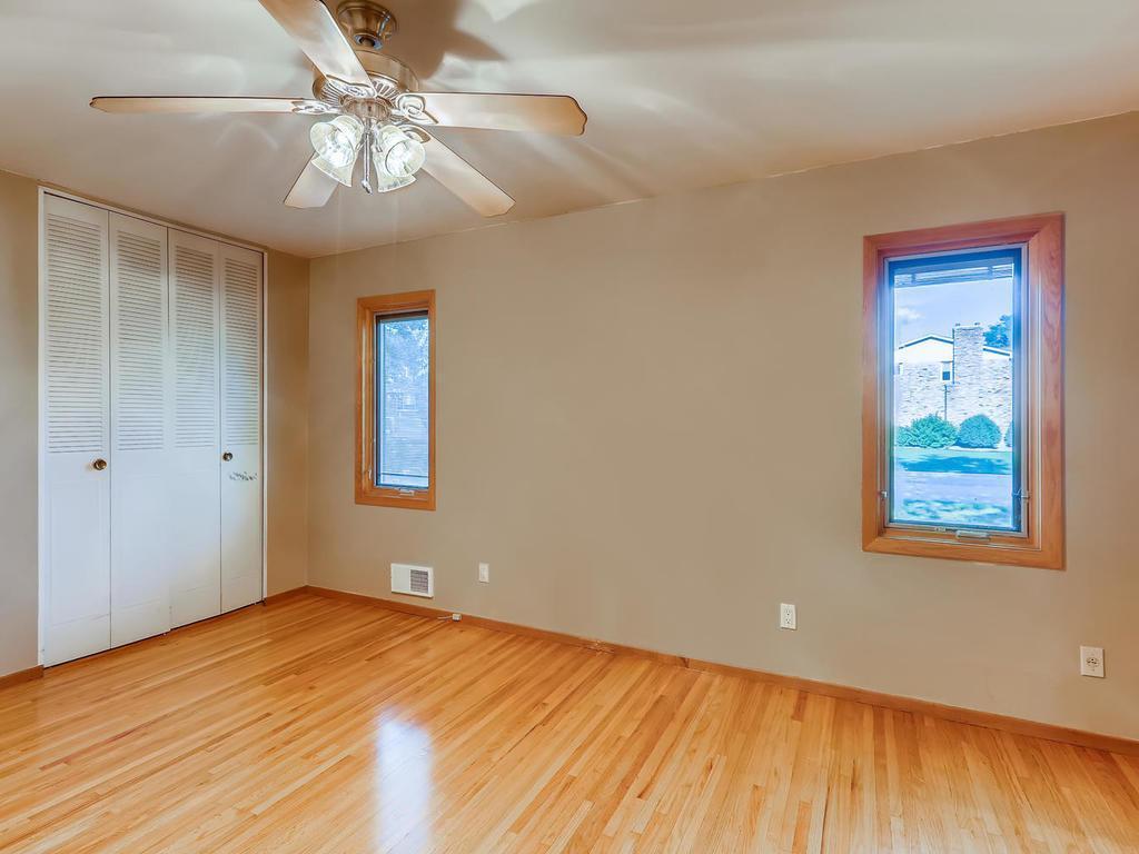 6328 Peacedale Avenue Edina, MN 55424 - Photo 23 of 34