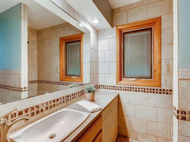 $675,000 | 6328 Peacedale Avenue, Edina, MN 55424