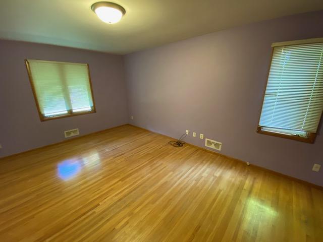 6328 Peacedale Avenue Edina, MN 55424 - Photo 8 of 34