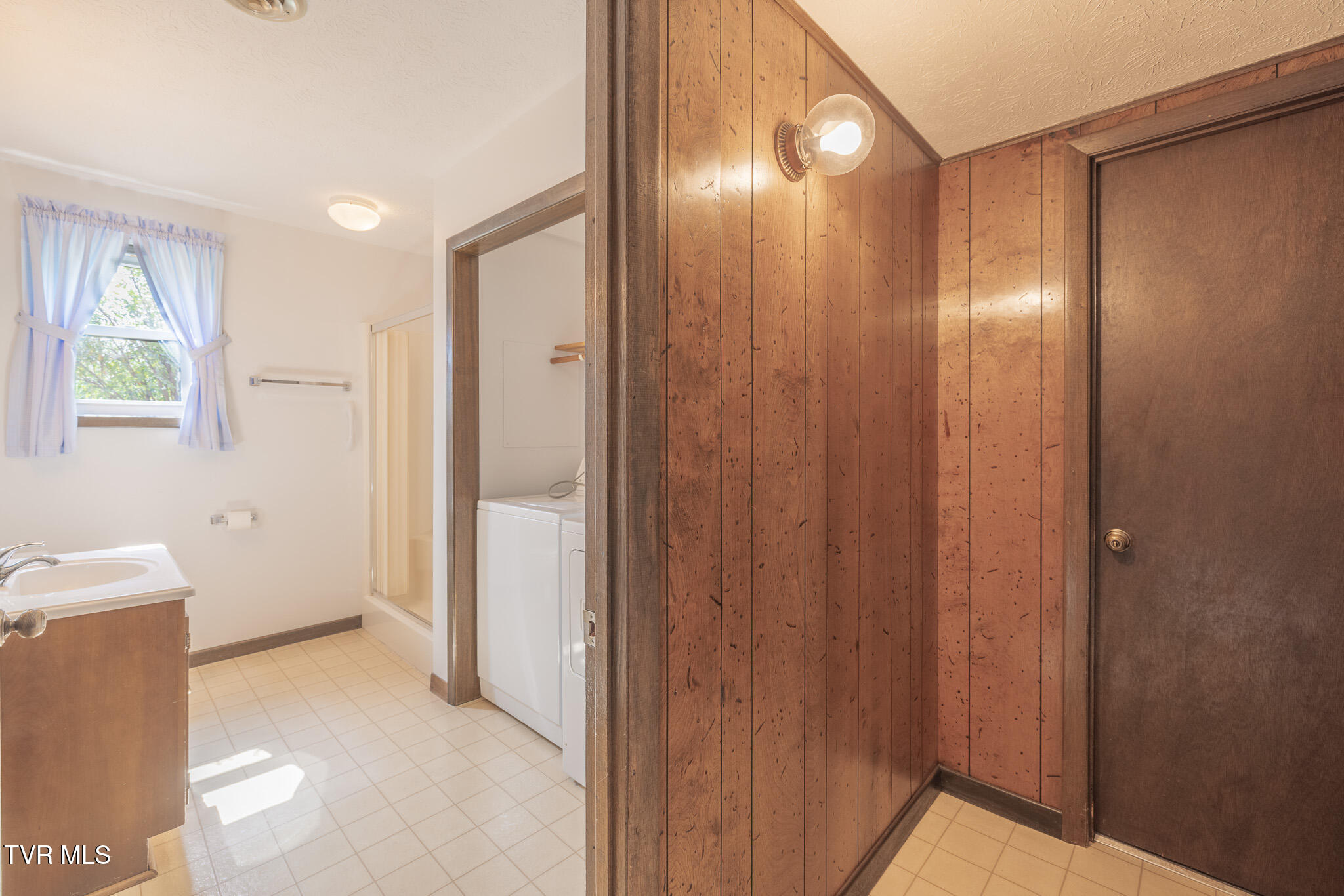 1000 Amersham Road Kingsport, TN 37660 - Photo 15 of 30 1R9A5166-HDR