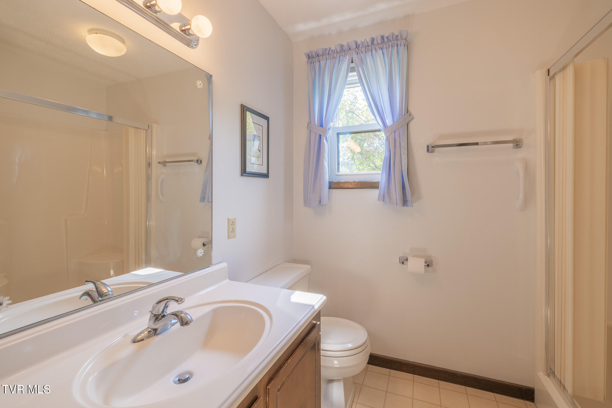 1000 Amersham Road Kingsport, TN 37660 - Photo 16 of 30 1R9A5169-HDR