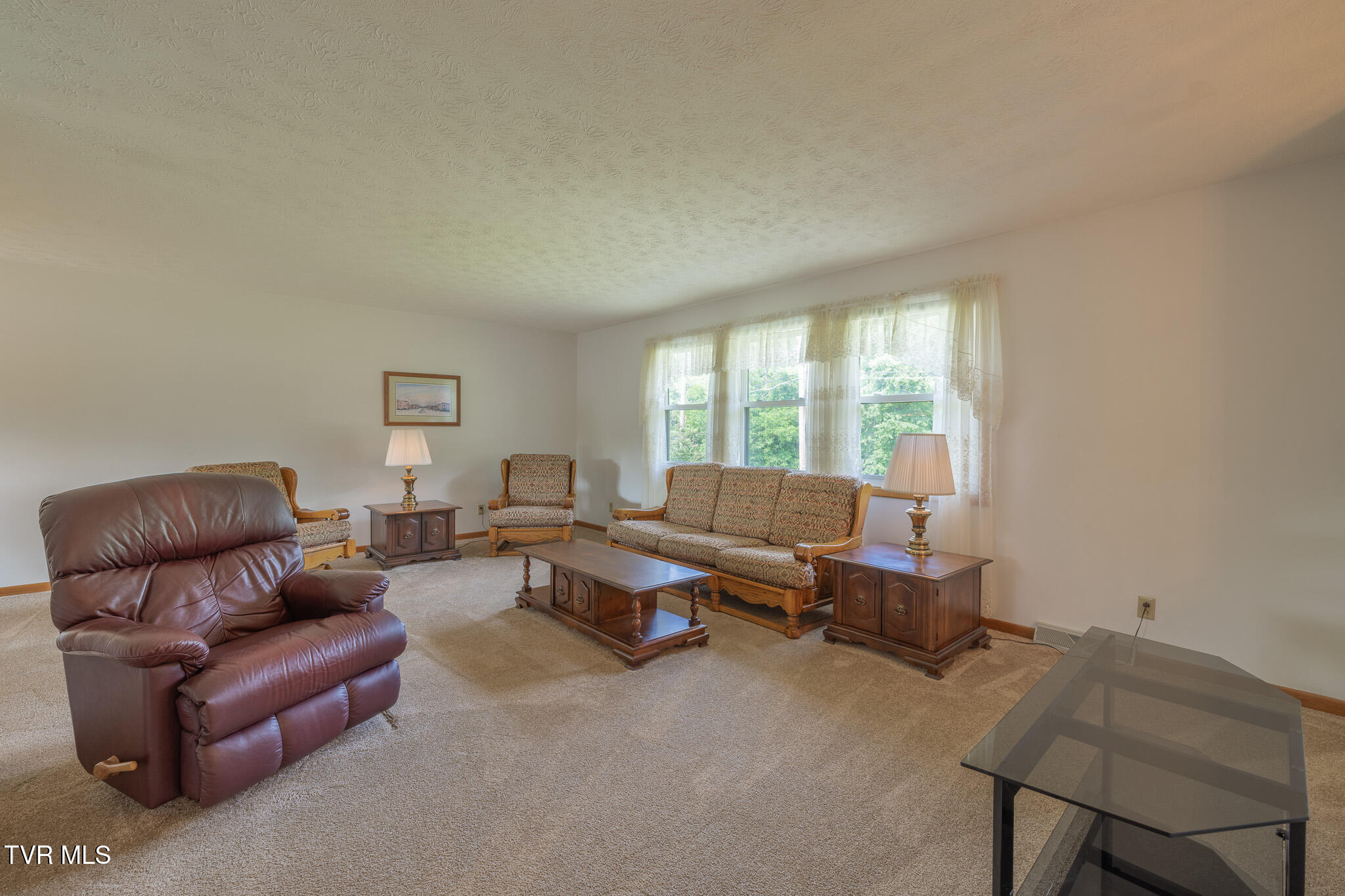 1000 Amersham Road Kingsport, TN 37660 - Photo 3 of 30 1R9A5127-HDR