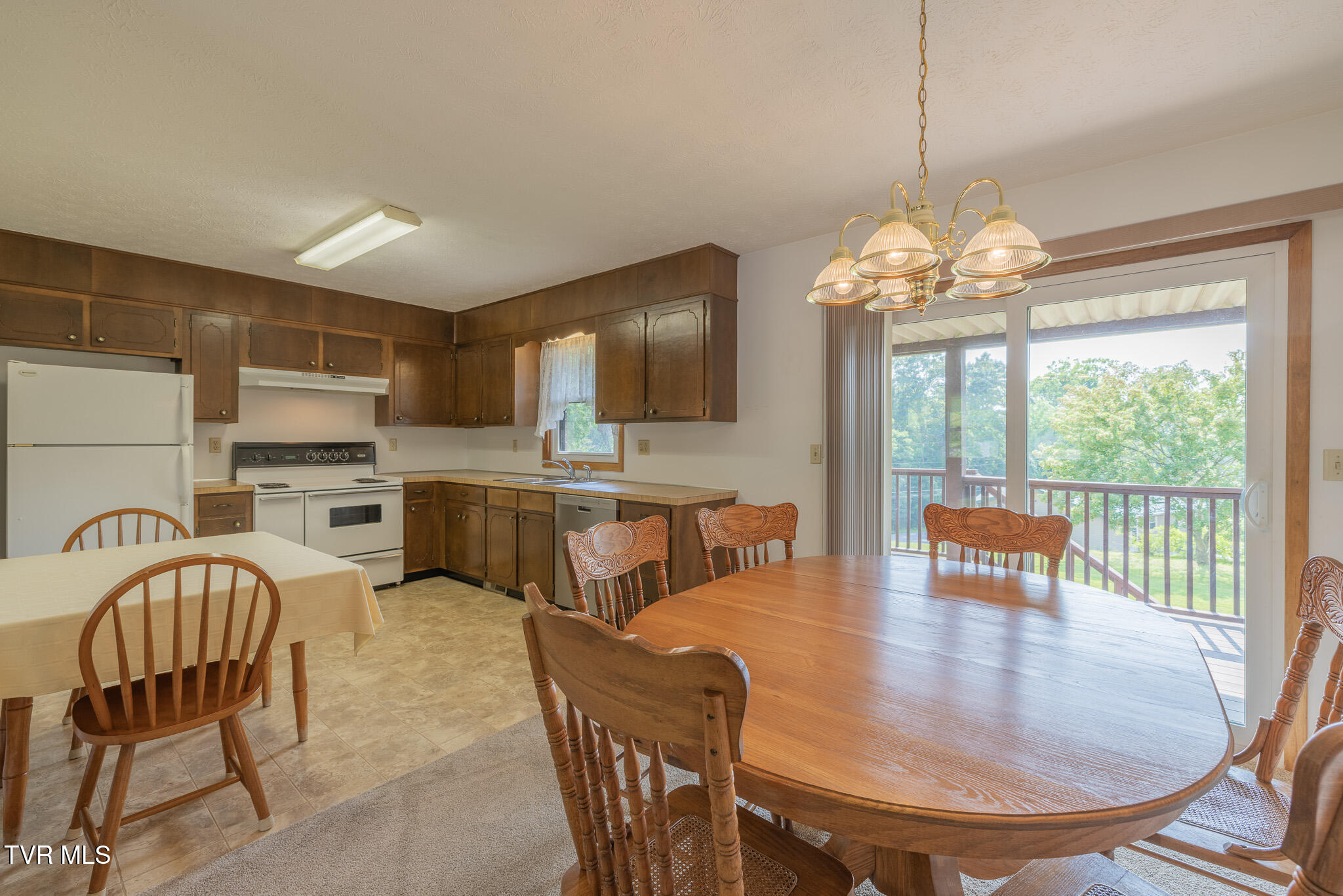 1000 Amersham Road Kingsport, TN 37660 - Photo 7 of 30 1R9A5139-HDR