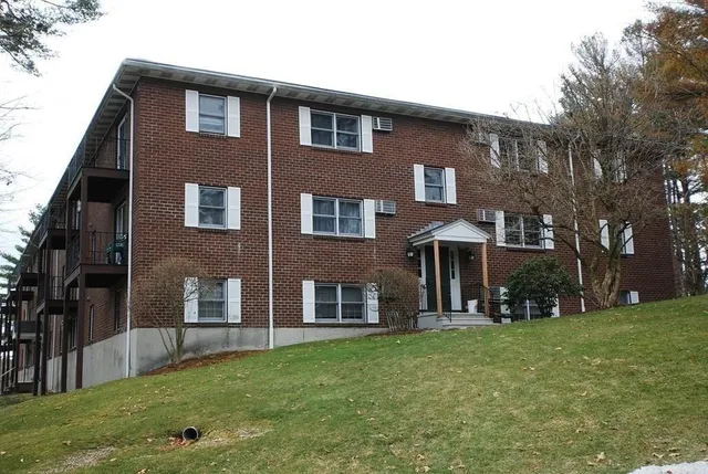 $1,850 | 209 Great Road, Unit C3, Acton, MA 01720