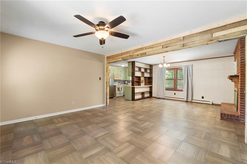 3622 Lower Lake Road Thomasville, NC 27360 - Photo 9 of 28