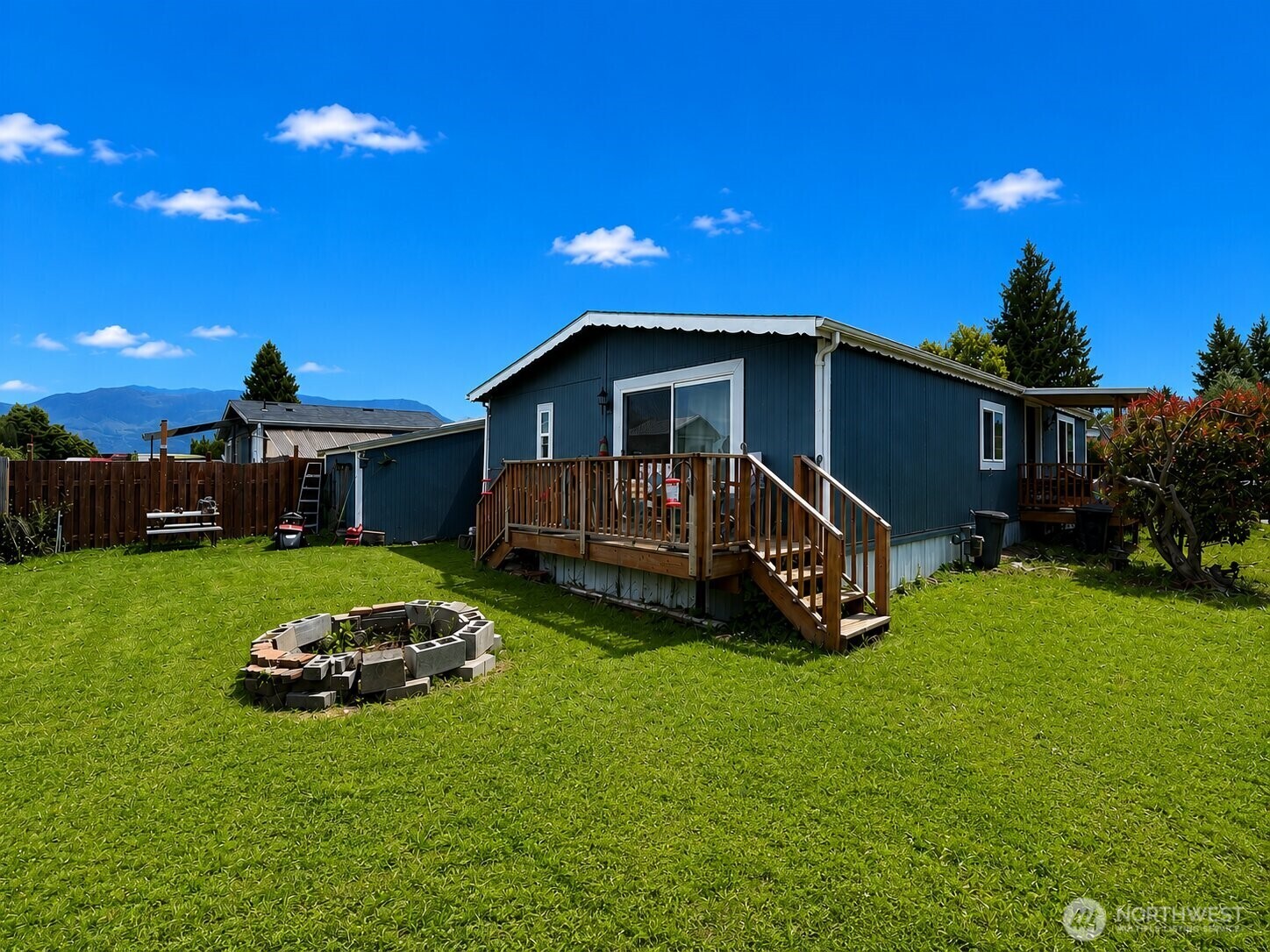 205 Reeds Lane, Unit 3 Everson, WA 98247 - Photo 2 of 18