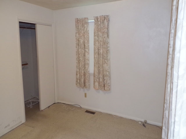 2128 South Sievers Road Vincennes, IN 47591 - Photo 12 of 20 Gallery Image 12